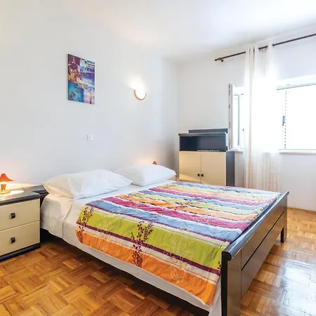 Three-bedroom In Apartmán *