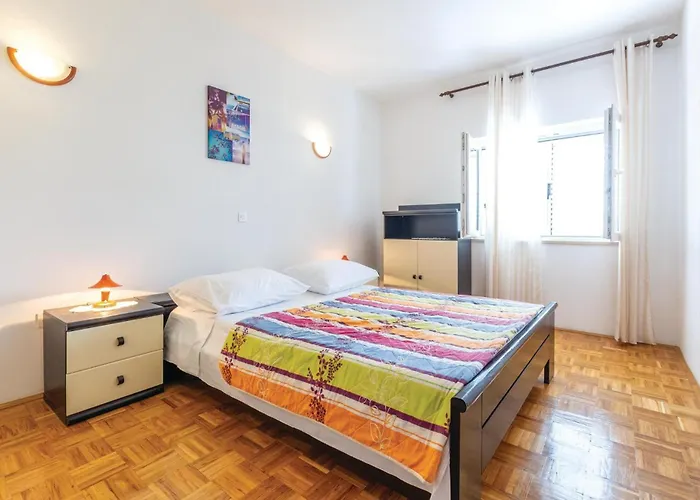 Three-bedroom In Apartmán *