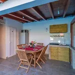 Three-bedroom In Appartamento
