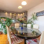 Three-bedroom In * Plano