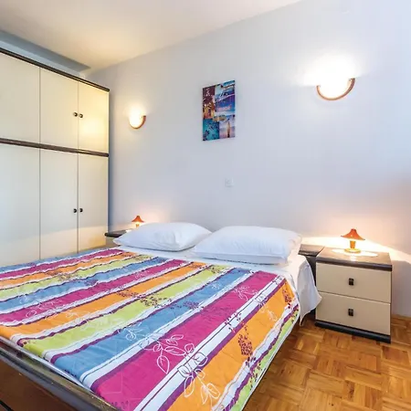 Three-bedroom In * Plano